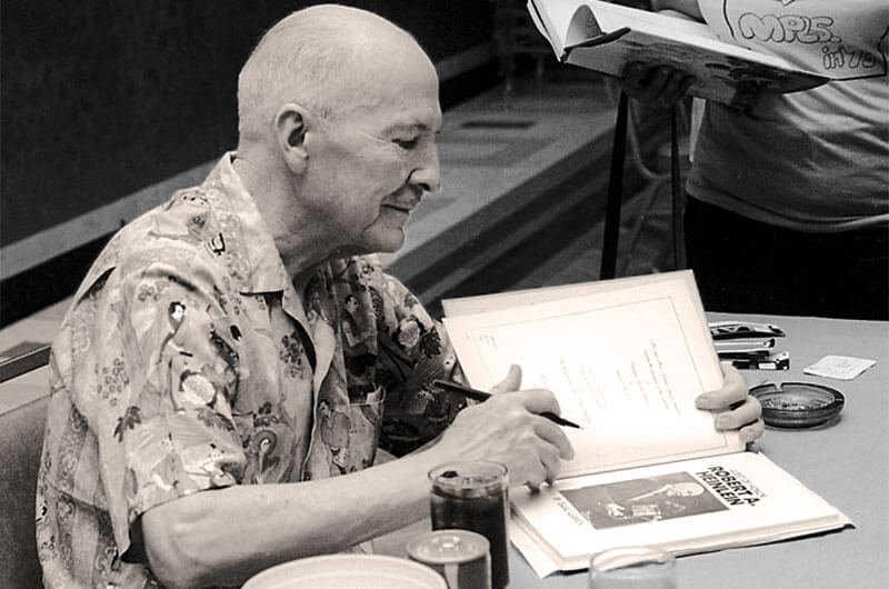 RAHeinlein autographing Midamericon